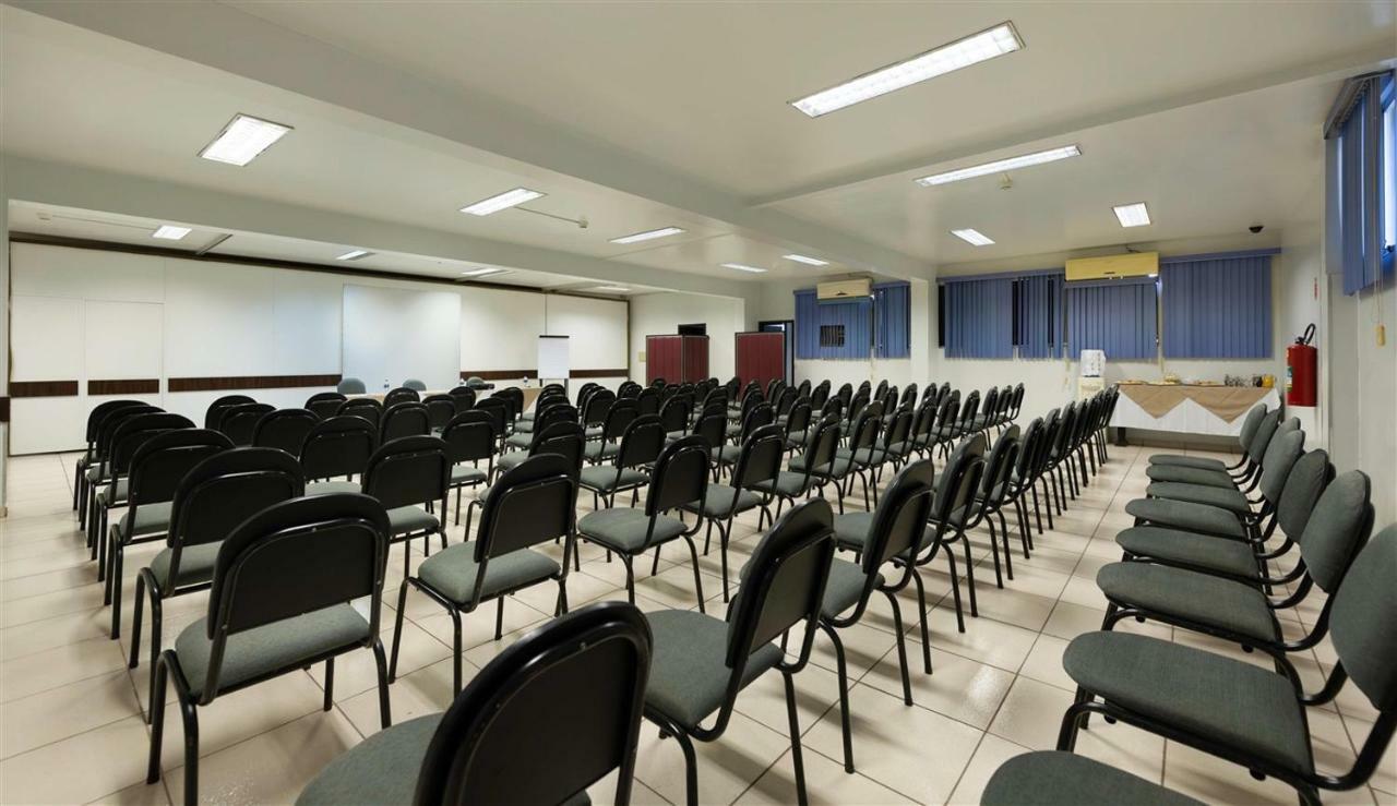 Hotel Presidencial Cuiaba  Luaran gambar