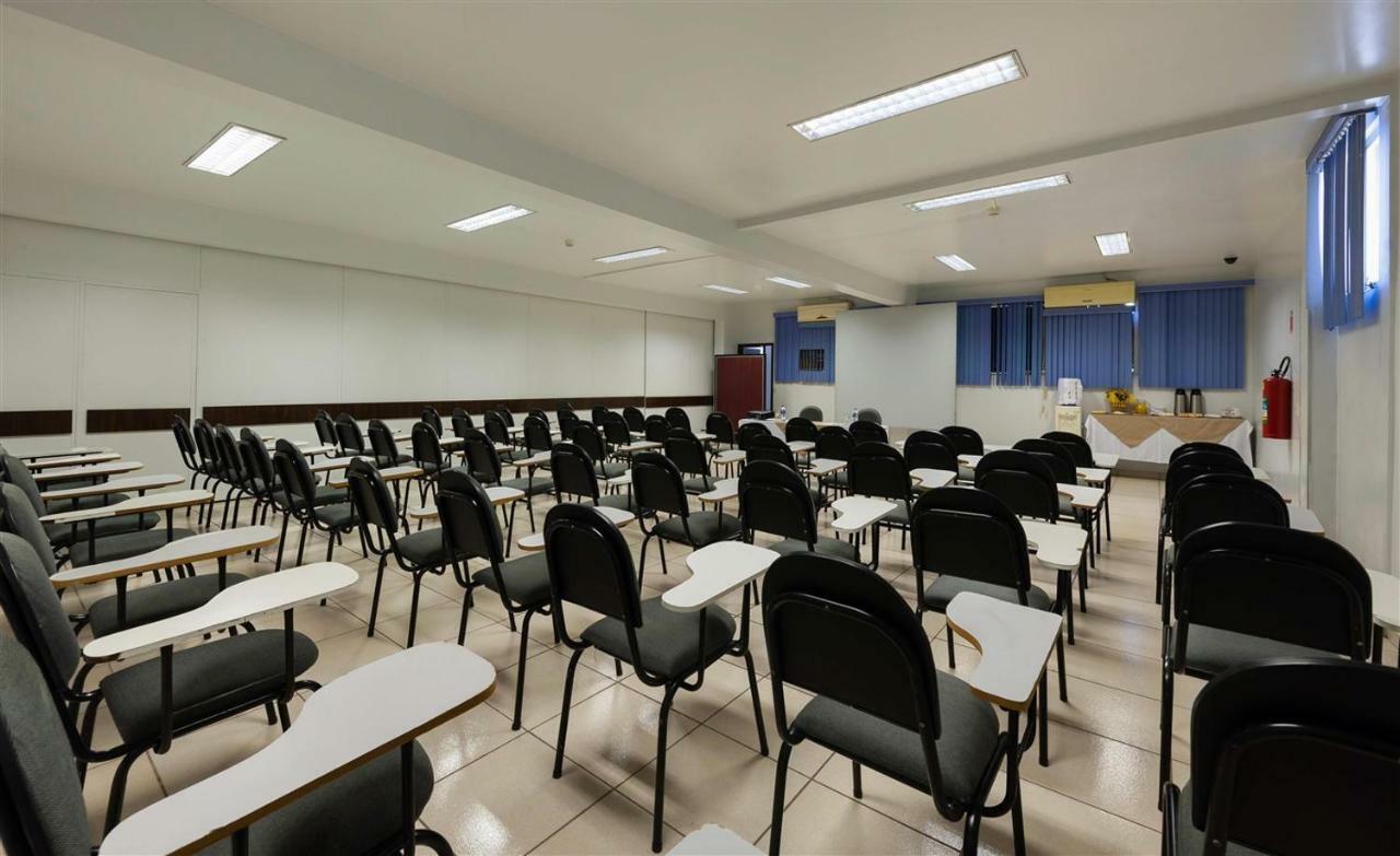 Hotel Presidencial Cuiaba  Luaran gambar