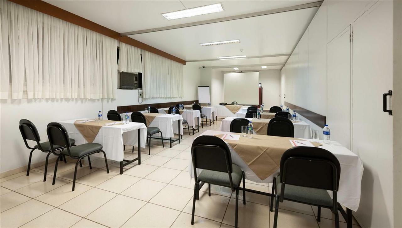 Hotel Presidencial Cuiaba  Luaran gambar